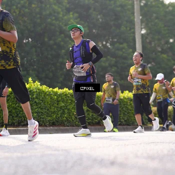 Runner Photo 6565096