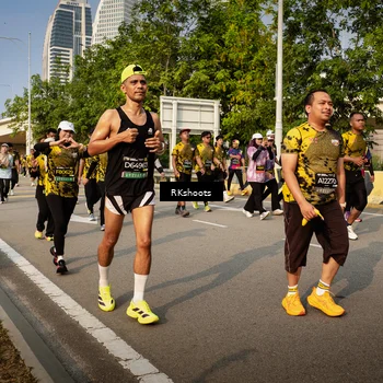 Runner Photo 6565250