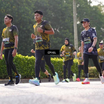 Runner Photo 6565395