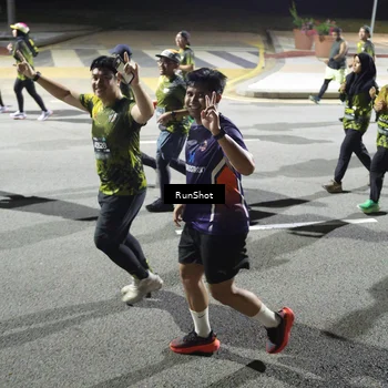 Runner Photo 6565721