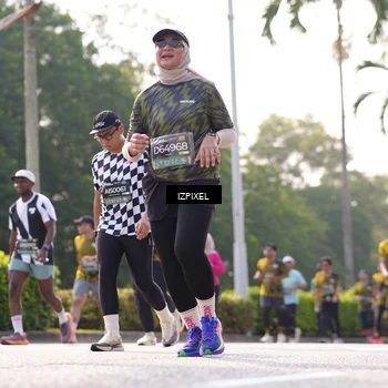 Runner Photo 6565754