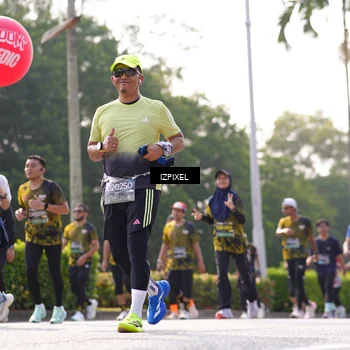 Runner Photo 6565998