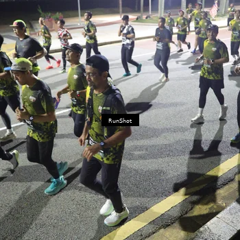 Runner Photo 6566042