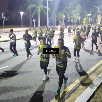 Runner Photo 6566052