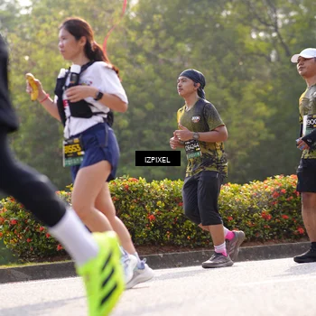 Runner Photo 6566060