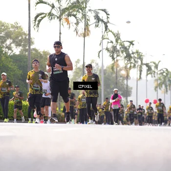 Runner Photo 6566192