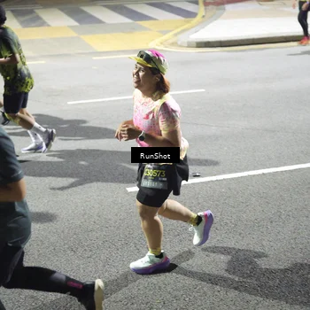 Runner Photo 6566373