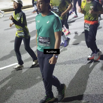 Runner Photo 6566430