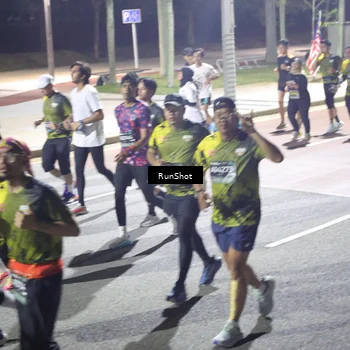 Runner Photo 6566487