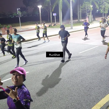 Runner Photo 6566775