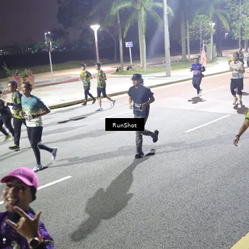 Runner Photo 6566801