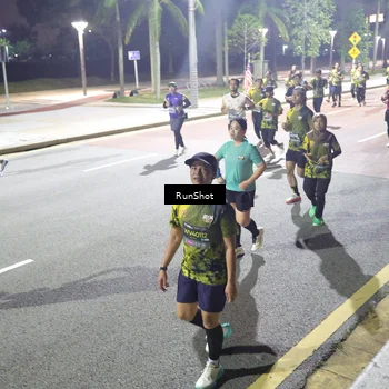 Runner Photo 6566842