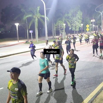 Runner Photo 6566848