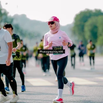 Runner Photo 6566855