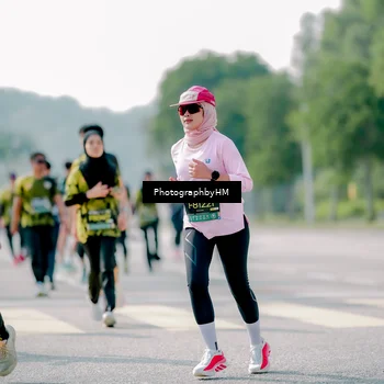 Runner Photo 6566875