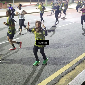 Runner Photo 6566909