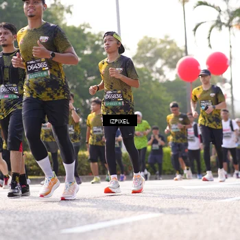 Runner Photo 6566915