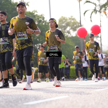 Runner Photo 6566918
