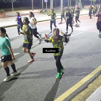 Runner Photo 6566921