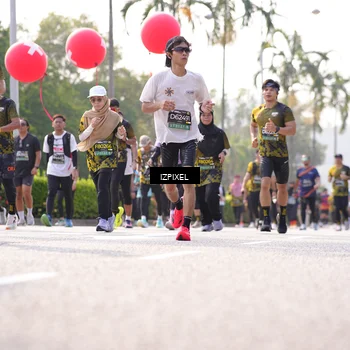 Runner Photo 6566963