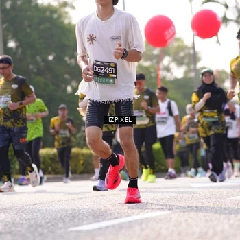 Runner Photo 6566980
