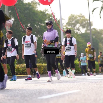 Runner Photo 6567013