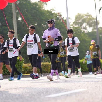 Runner Photo 6567031
