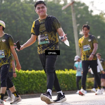 Runner Photo 6567156
