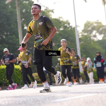Runner Photo 6567281