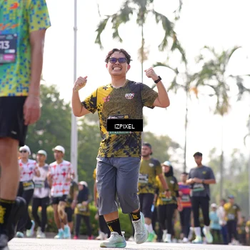 Runner Photo 6567417