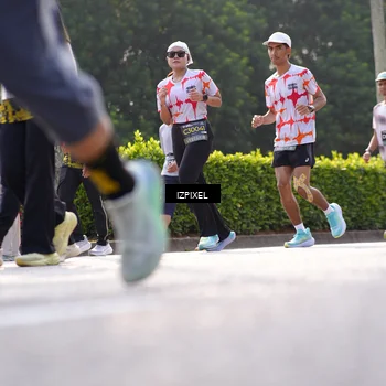 Runner Photo 6567435