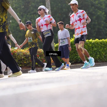 Runner Photo 6567471