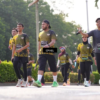 Runner Photo 6567496