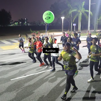 Runner Photo 6567542