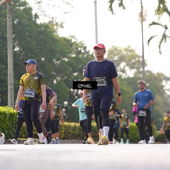 Runner Photo 6567658