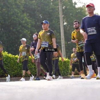 Runner Photo 6567687