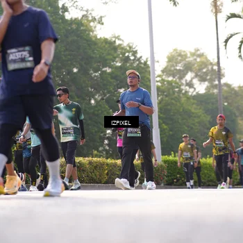 Runner Photo 6567708