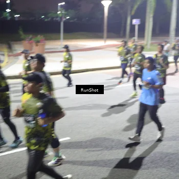 Runner Photo 6567735