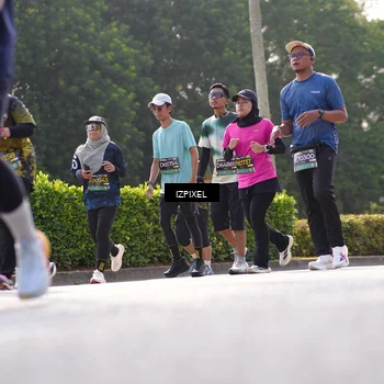 Runner Photo 6567736