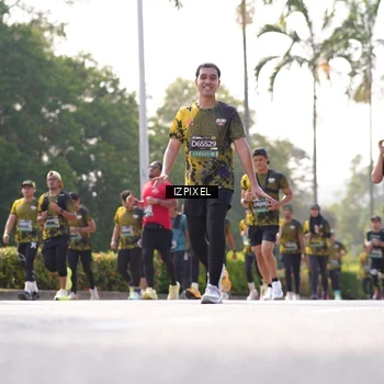 Runner Photo 6567794