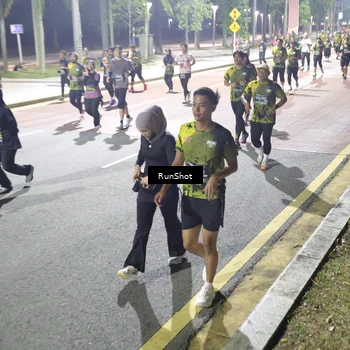 Runner Photo 6567821