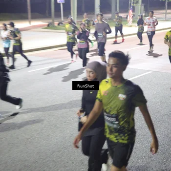 Runner Photo 6567873