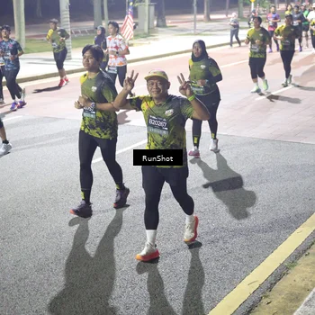 Runner Photo 6567892