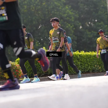 Runner Photo 6567953