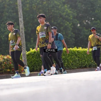 Runner Photo 6567969