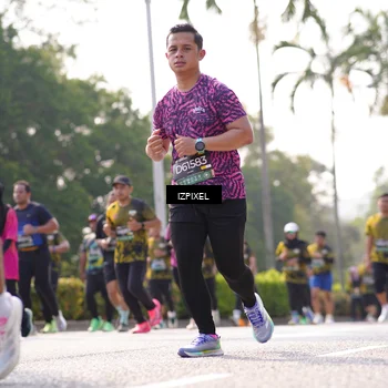 Runner Photo 6568691