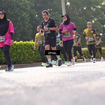 Runner Photo 6568778