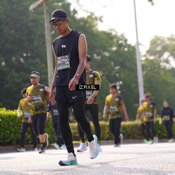 Runner Photo 6569004