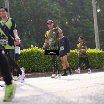 Runner Photo 6569298