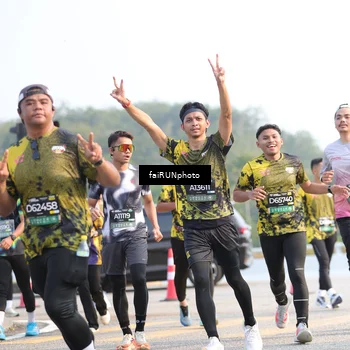 Runner Photo 6569312